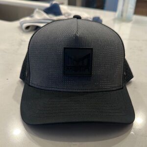 Black and Gray Men's Melin Hat